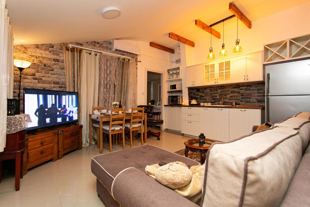 Private Garden House Villa Haifa Bagian luar foto