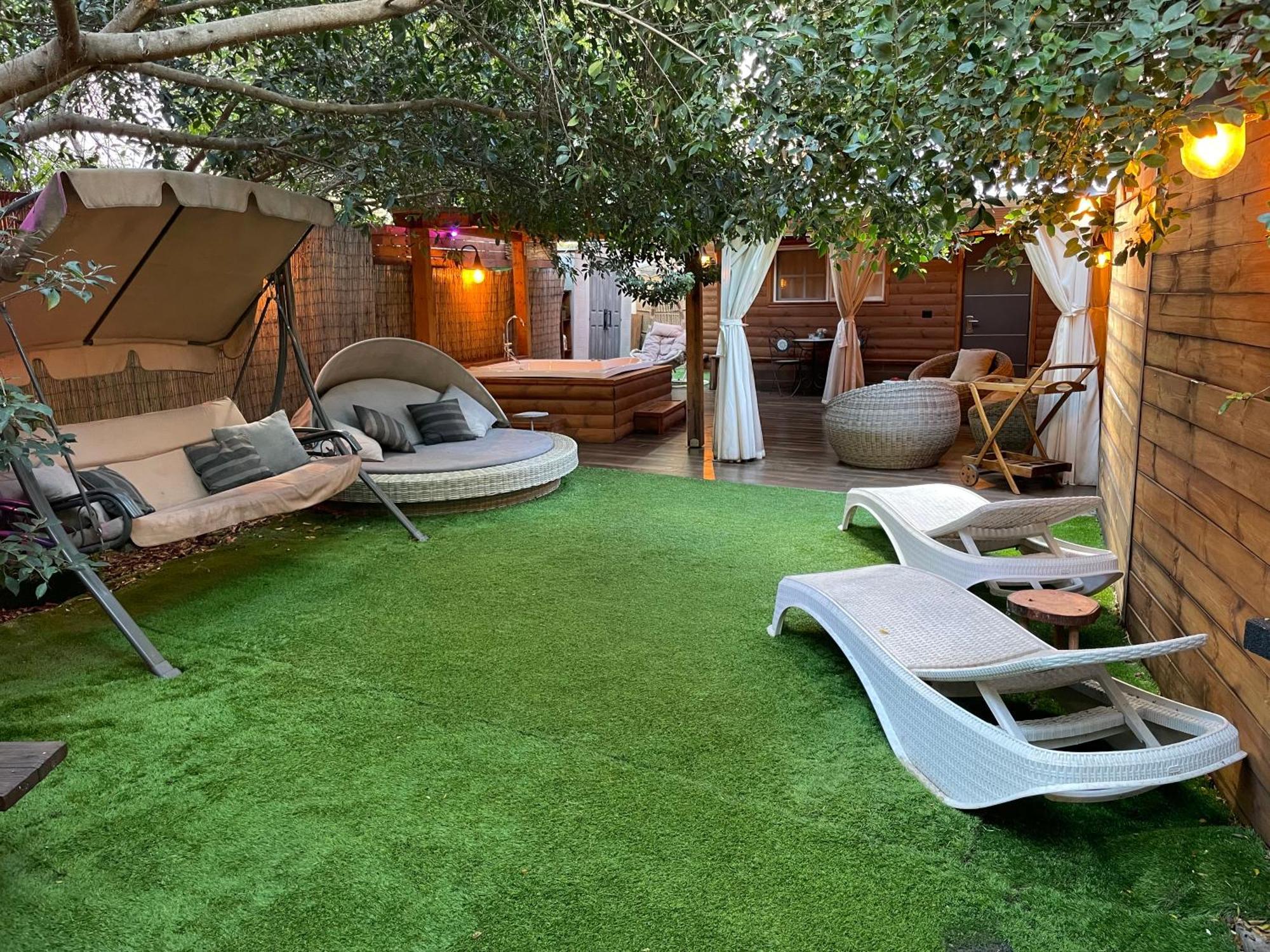 Private Garden House Villa Haifa Bagian luar foto