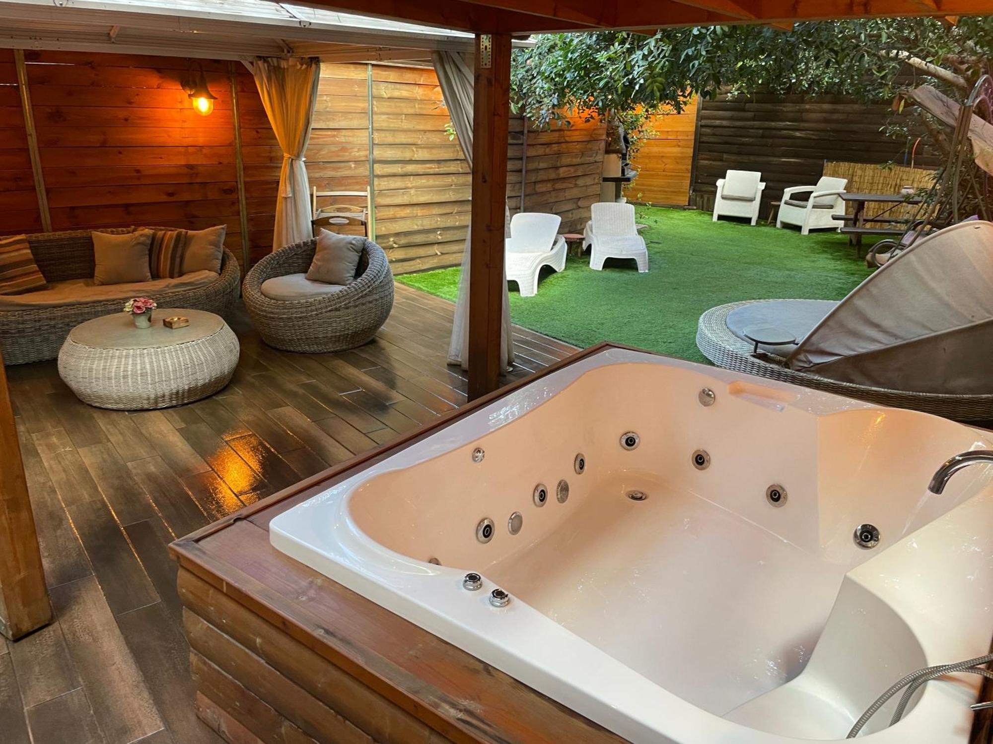 Private Garden House Villa Haifa Bagian luar foto